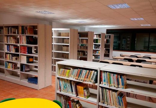 A biblioteca municipal de Frades volve abrir as bsúas portas ao público no seu horario habitual